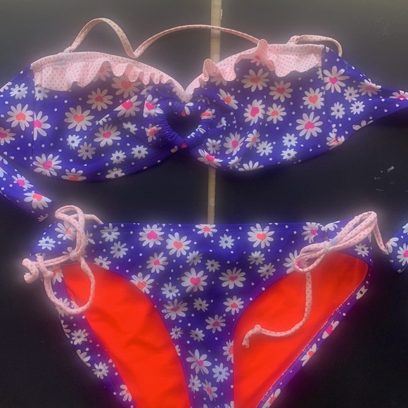 🧜♀️ Xhiliration Bikini - XL top & L bottom - Picture 1 of 2